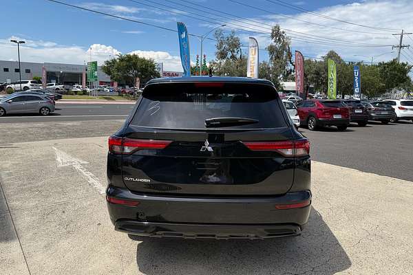 2024 Mitsubishi Outlander Black Edition ZM