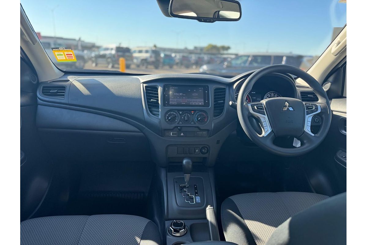 2023 Mitsubishi Triton GLX MR 4X4