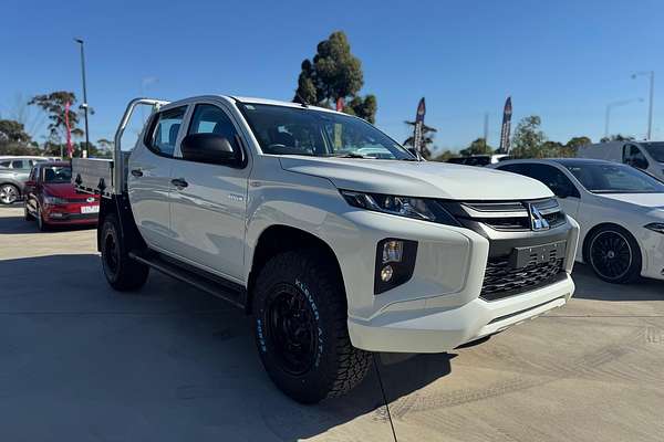 2023 Mitsubishi Triton GLX MR 4X4