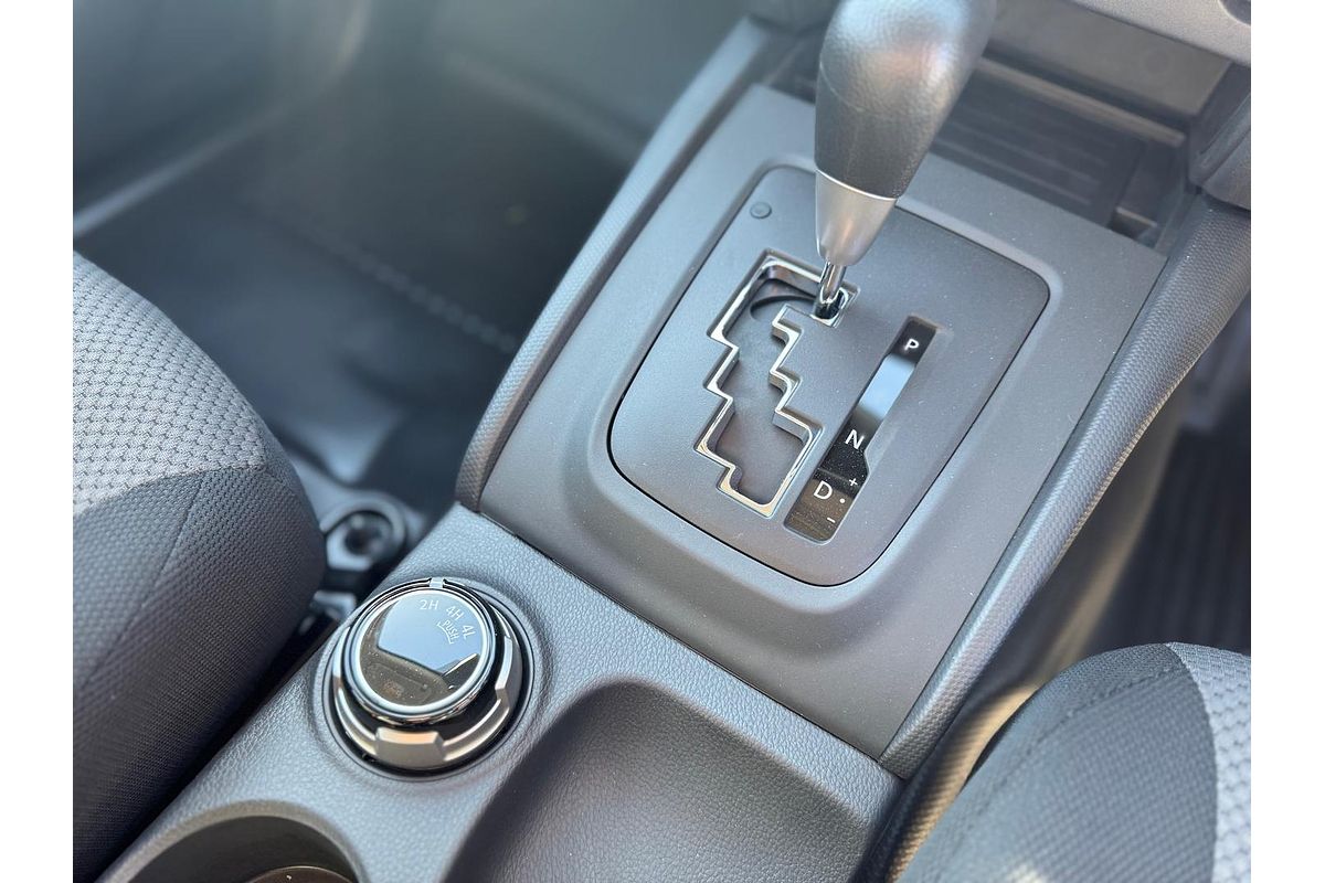 2023 Mitsubishi Triton GLX MR 4X4