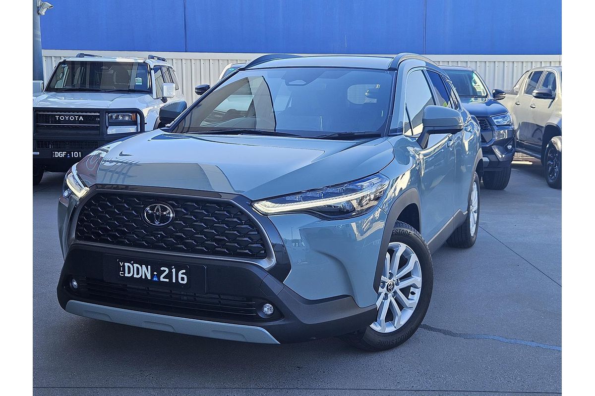2024 Toyota Corolla Cross GXL MXGH15R