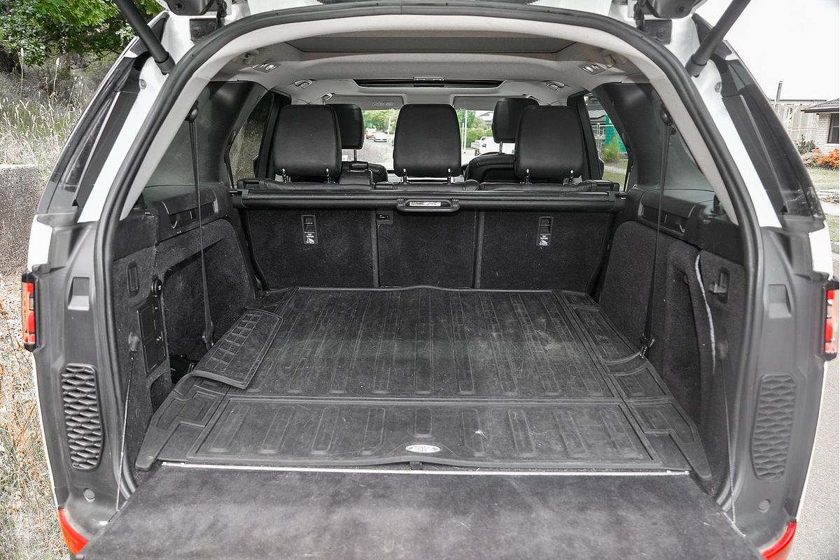 2018 Land Rover Discovery TD4 HSE Series 5