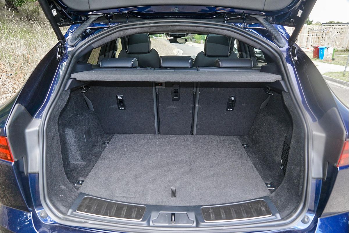 2023 Jaguar E-PACE P250 R-Dynamic HSE X540