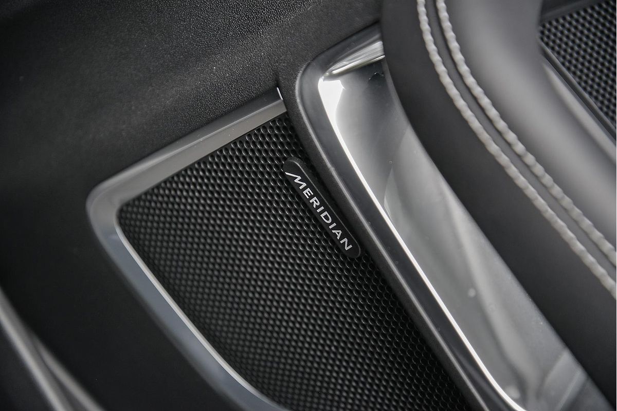 2023 Jaguar E-PACE P250 R-Dynamic HSE X540