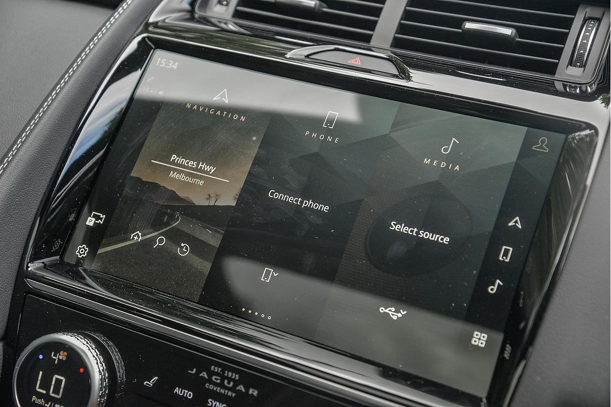 2023 Jaguar E-PACE P250 R-Dynamic HSE X540