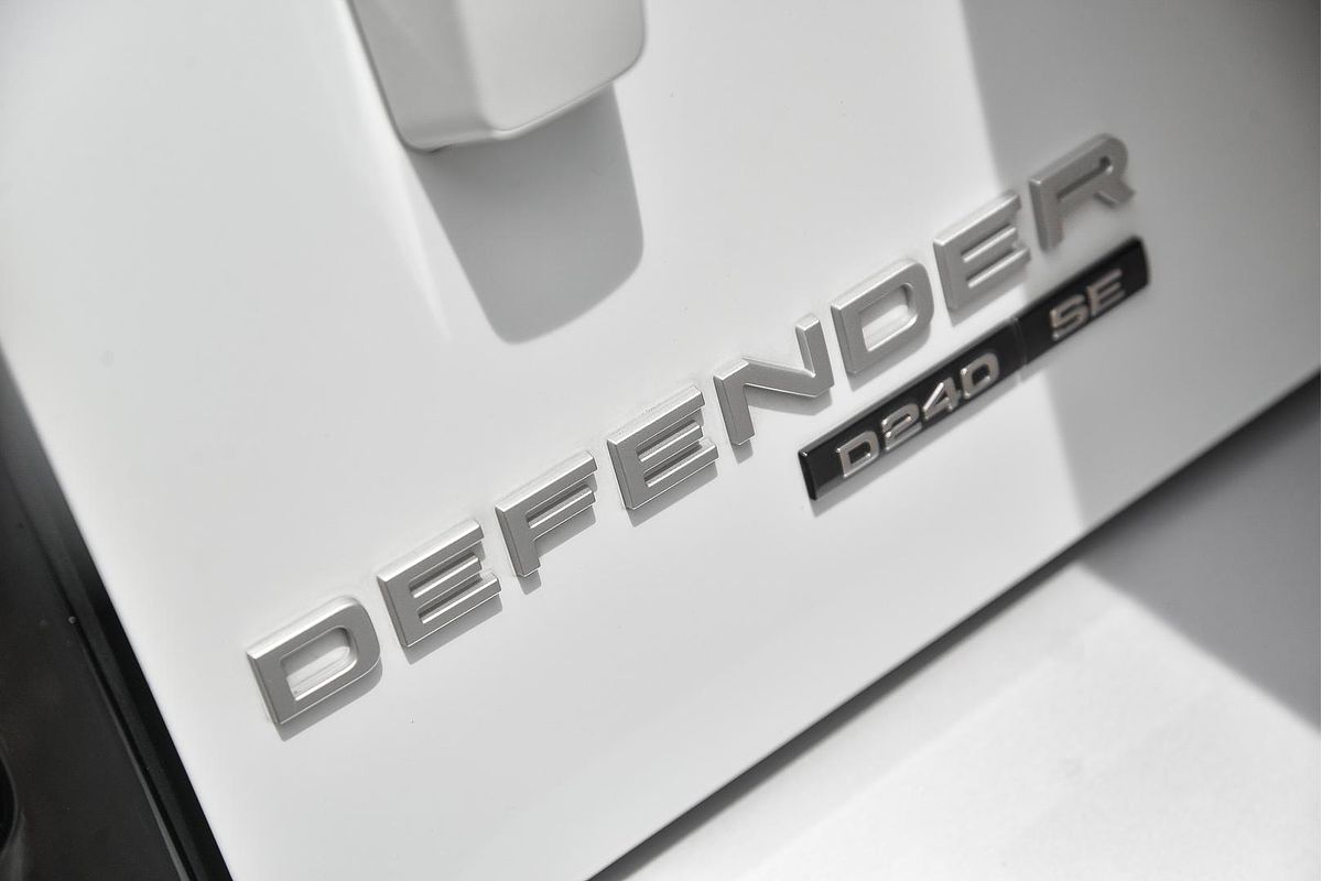 2020 Land Rover Defender 110 D240 SE L663