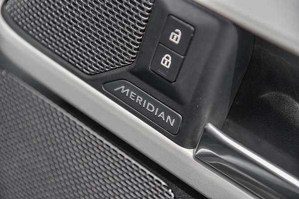 2020 Land Rover Defender 110 D240 SE L663