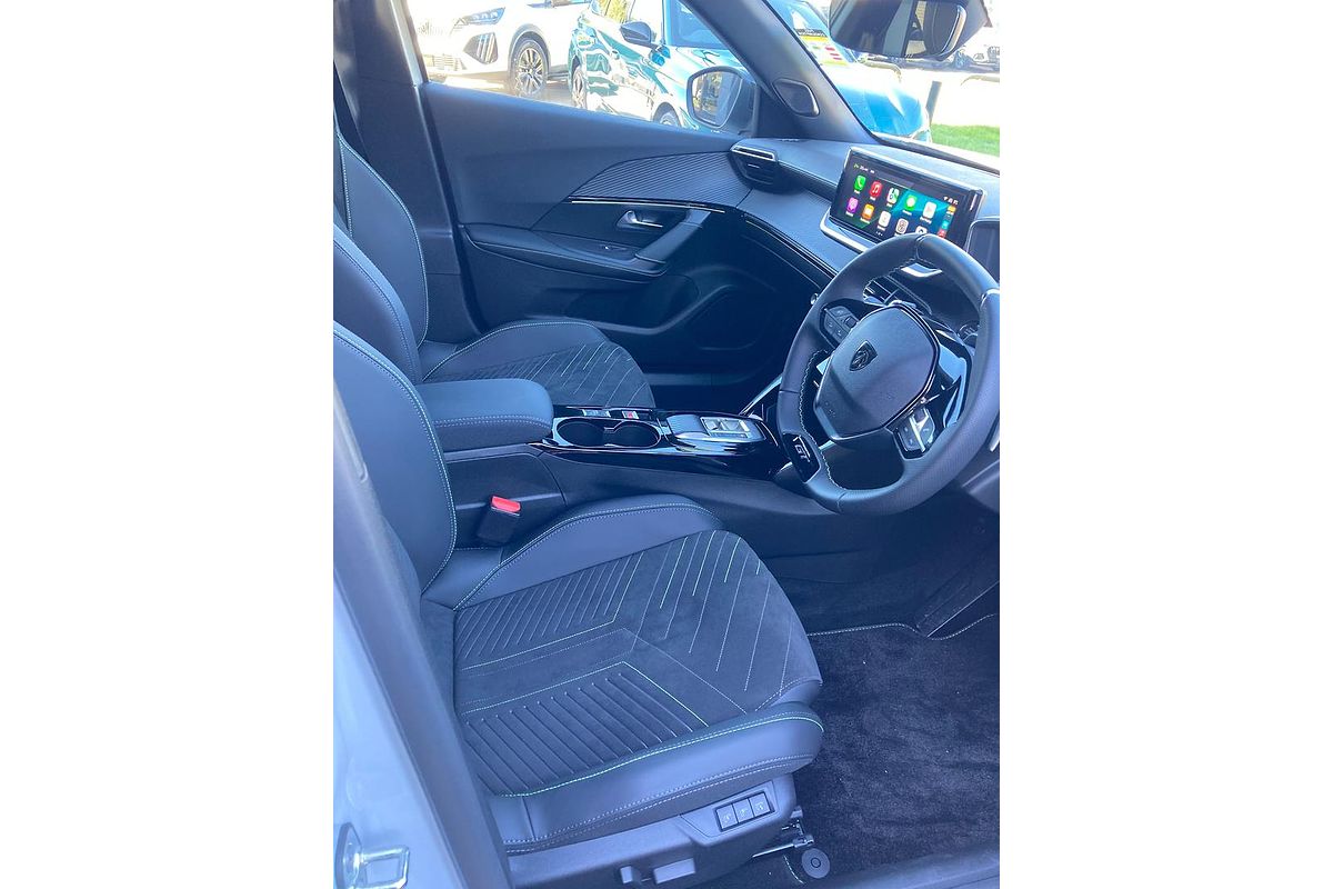 2024 Peugeot 2008 GT P24