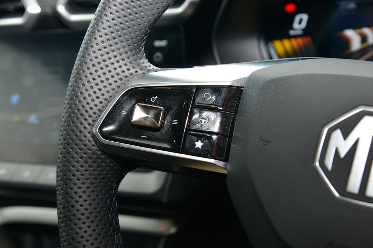 2024 MG ZS Essence Hybrid+ ZS32