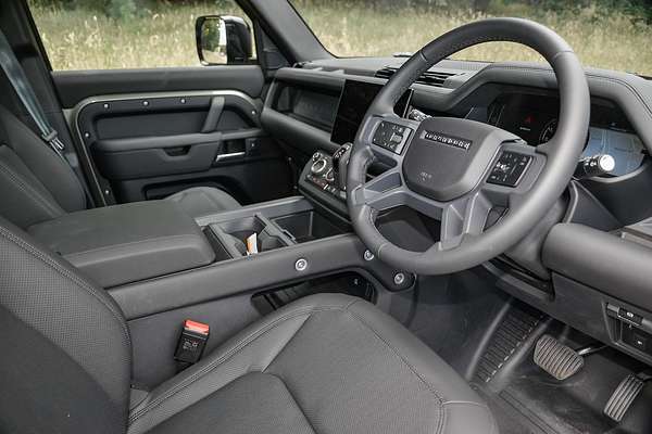 2024 Land Rover Defender 110 P400e X-Dynamic SE L663