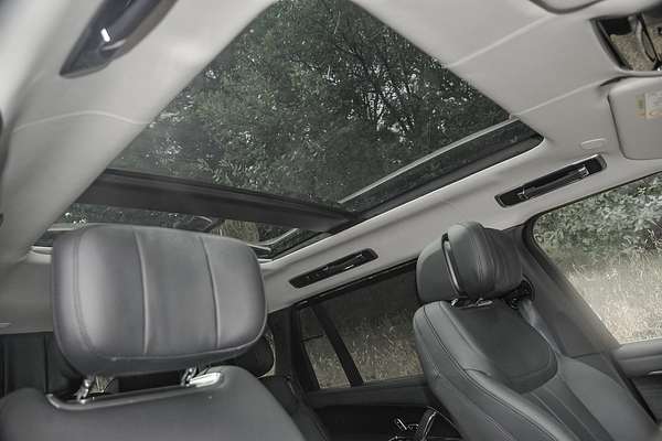 2024 Land Rover Range Rover P530 Autobiography L460 LWB