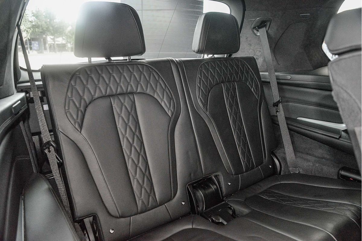 2019 BMW X7 M50i G07