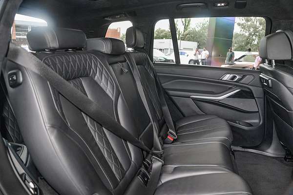 2019 BMW X7 M50i G07