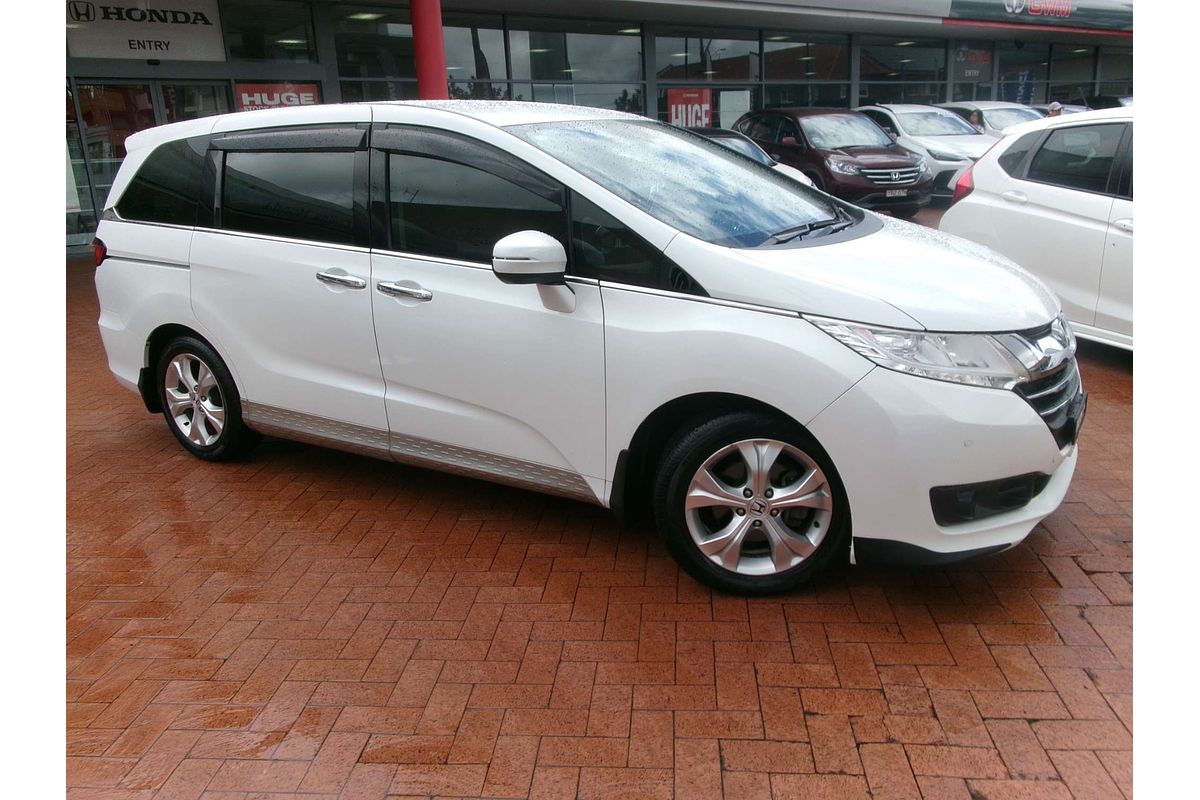 2017 Honda Odyssey VTi 5th Gen