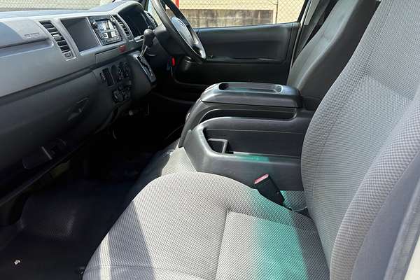 2011 Toyota HiAce Commuter TRH223R MY11 Upgrade