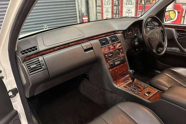 2002 Mercedes-Benz E-Class E200 Kompressor Elegance W210
