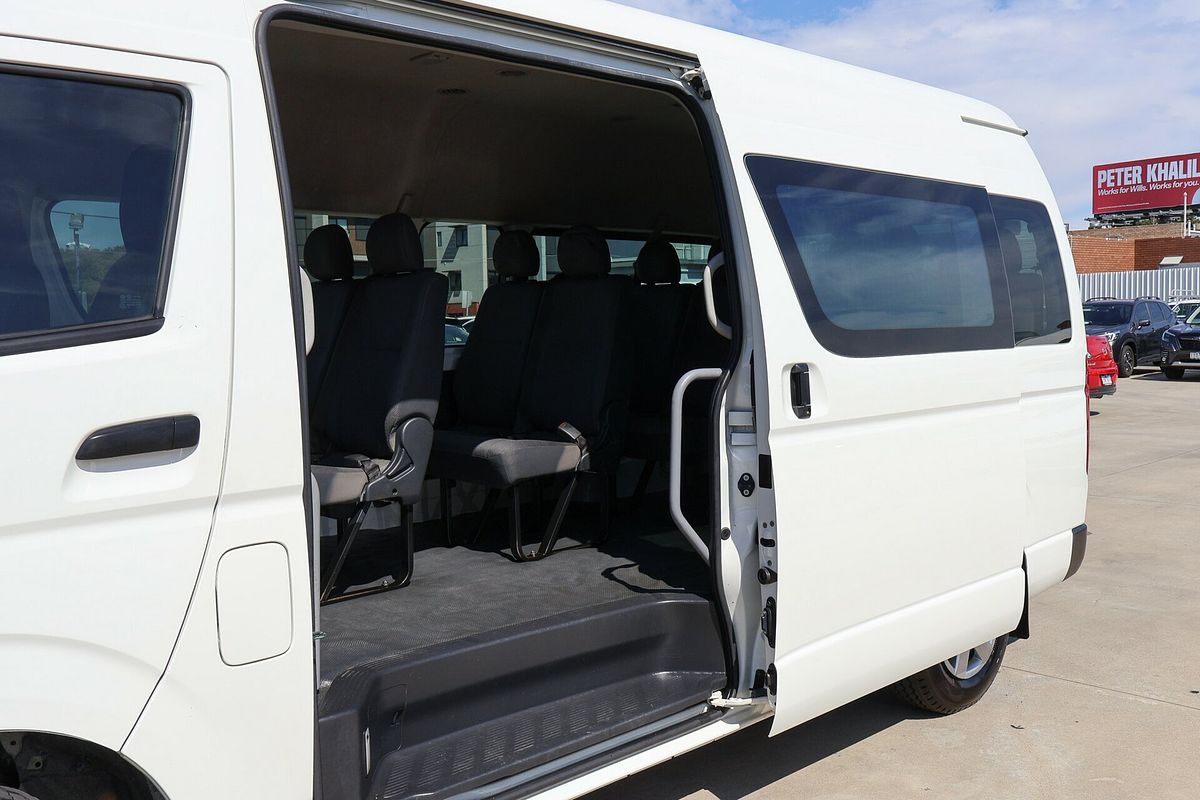 2017 Toyota Hiace Commuter KDH223R