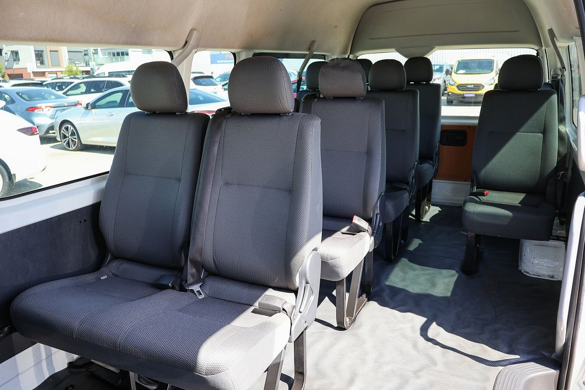2017 Toyota Hiace Commuter KDH223R