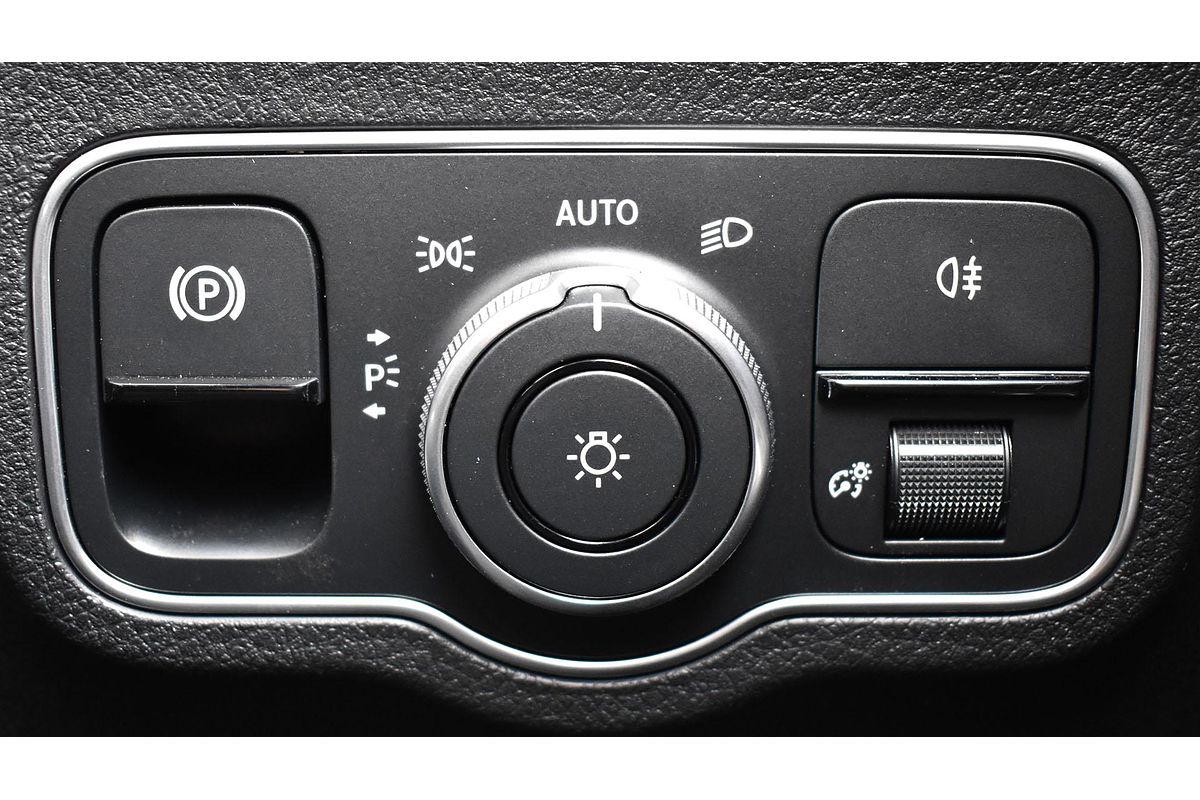 2024 Mercedes-Benz GLB-Class GLB250 X247