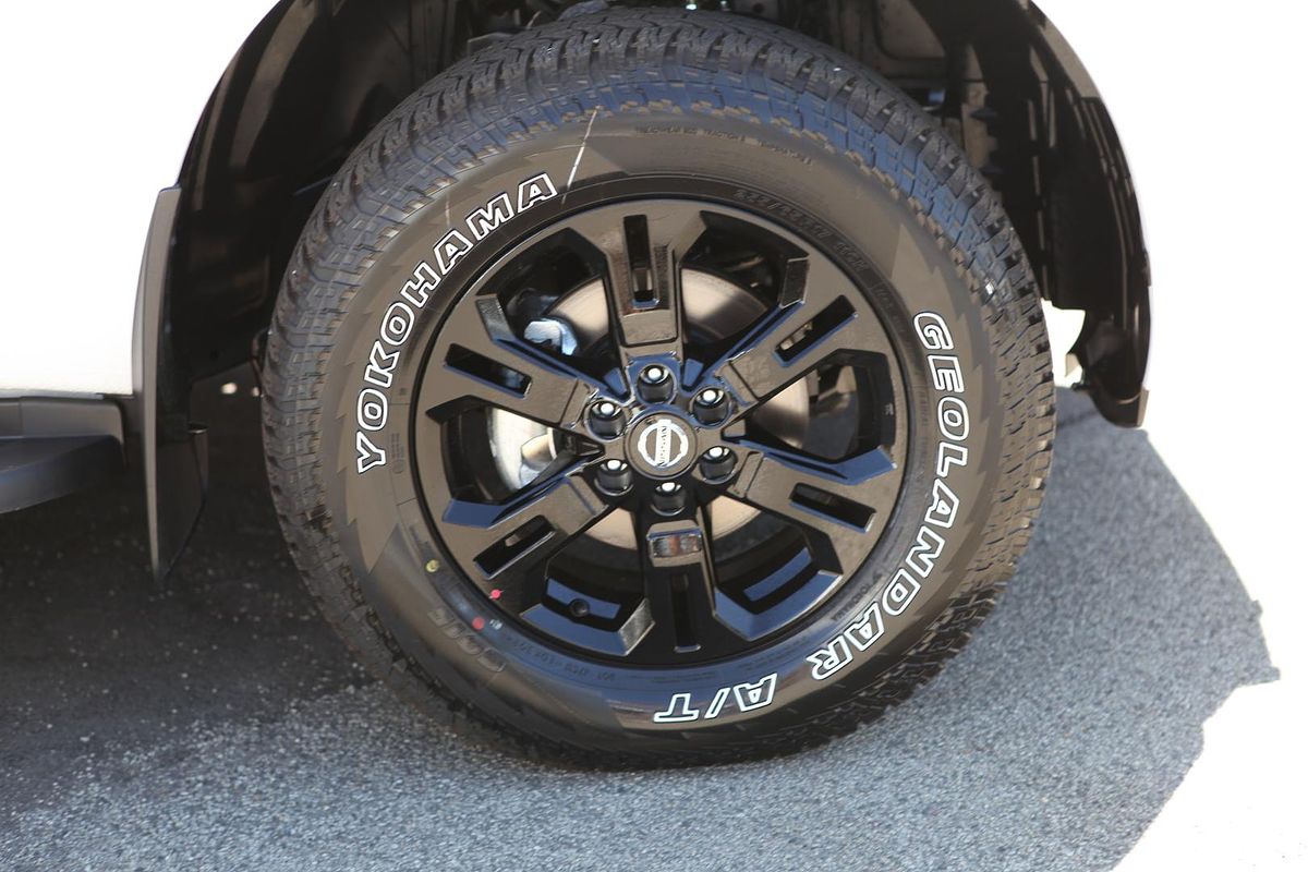 2024 Nissan Navara Black Edition D23 4X4