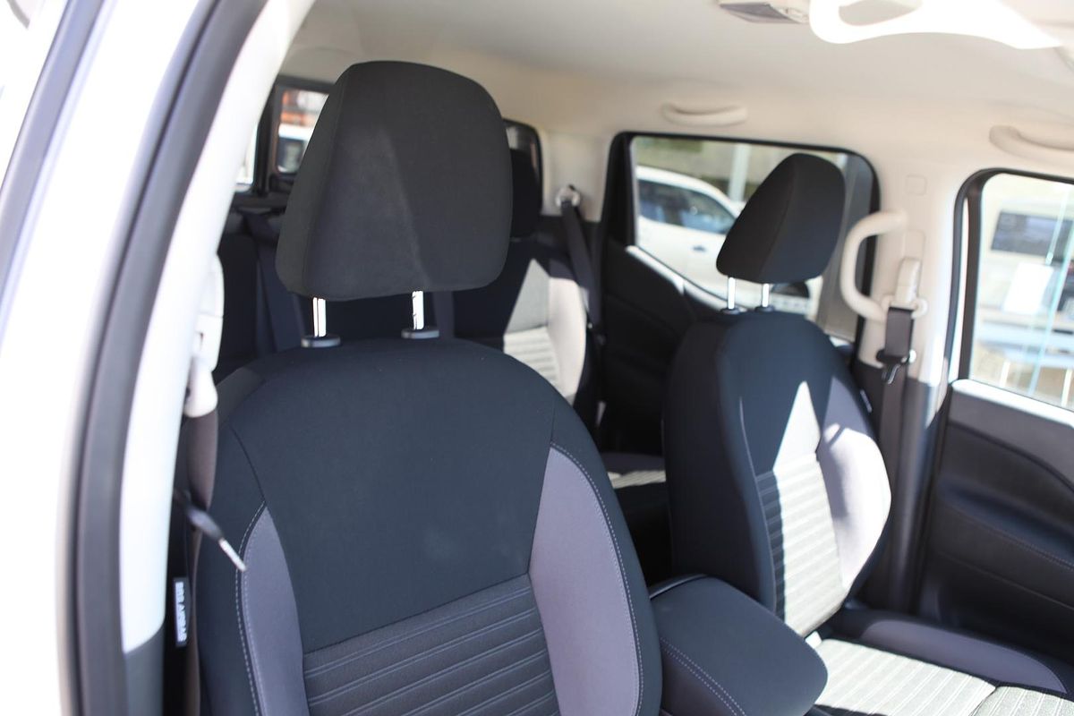 2024 Nissan Navara Black Edition D23 4X4
