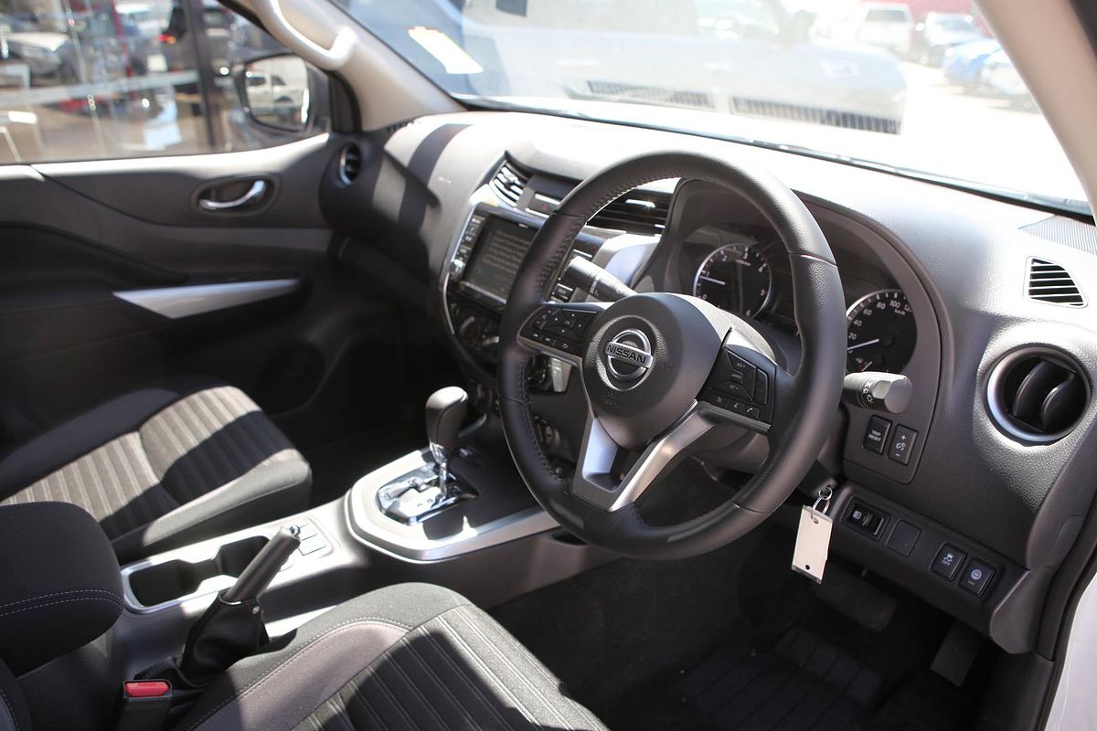 2024 Nissan Navara Black Edition D23 4X4