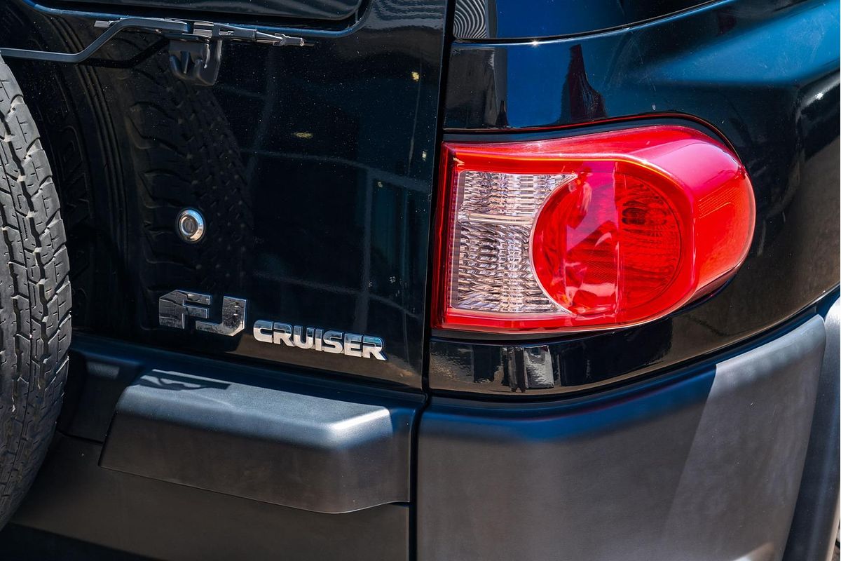 2012 Toyota FJ Cruiser GSJ15R