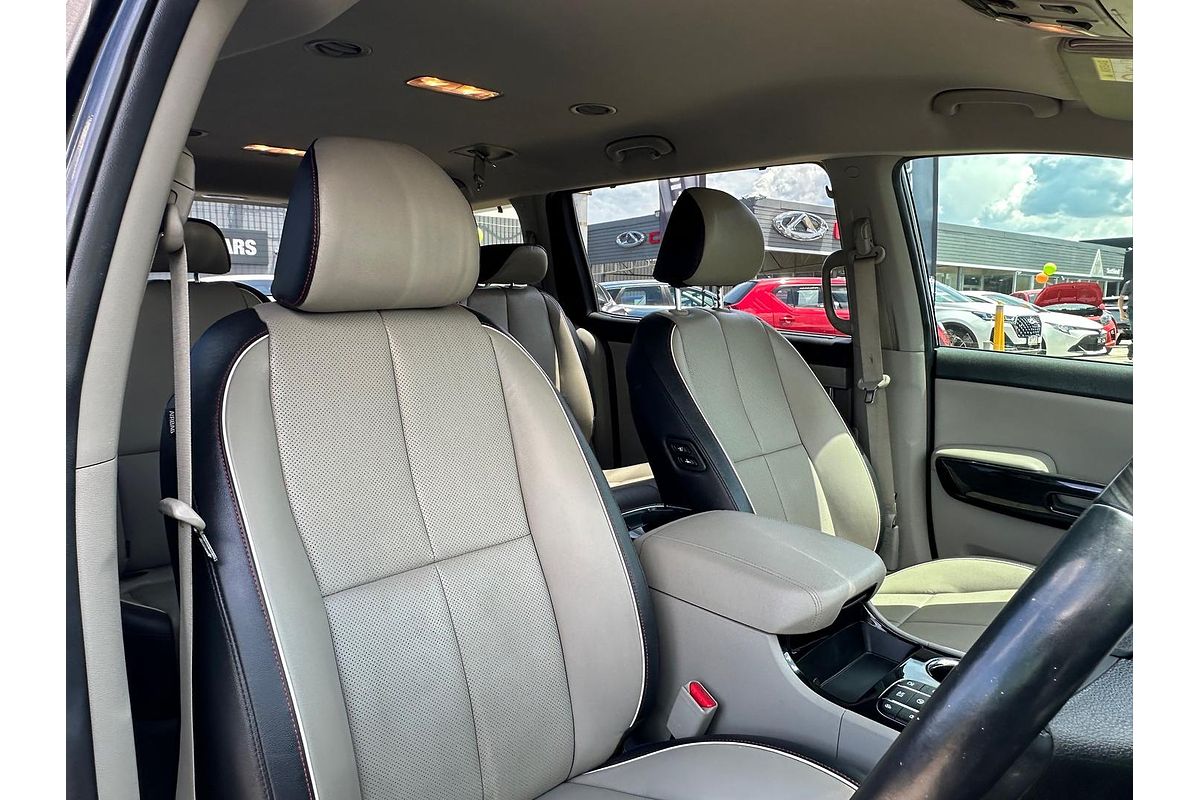 2020 Kia Carnival Platinum YP