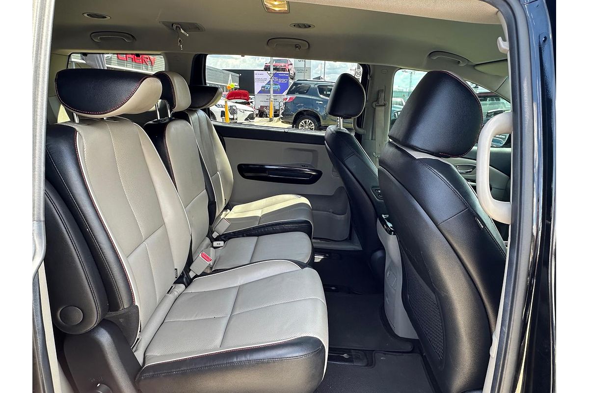 2020 Kia Carnival Platinum YP