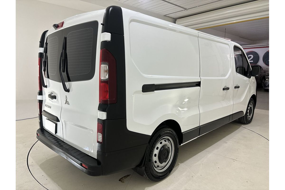 2020 Mitsubishi Express GLX SN LWB