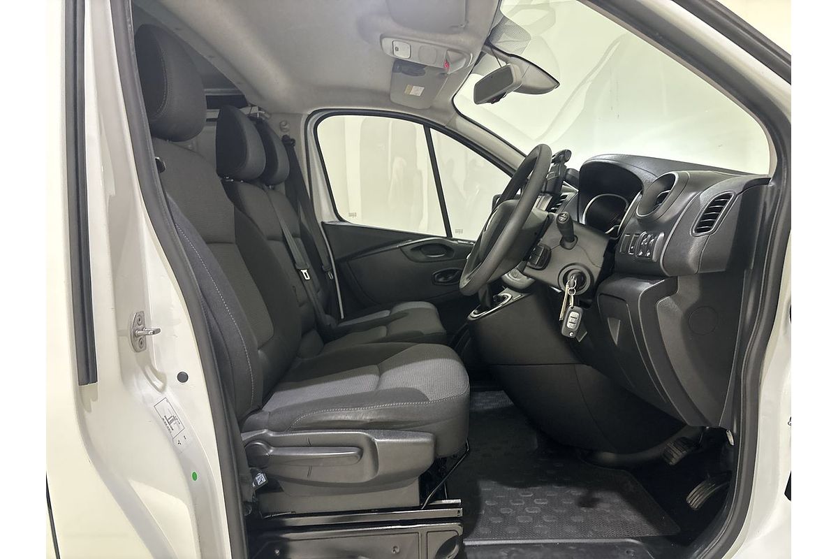 2020 Mitsubishi Express GLX SN LWB