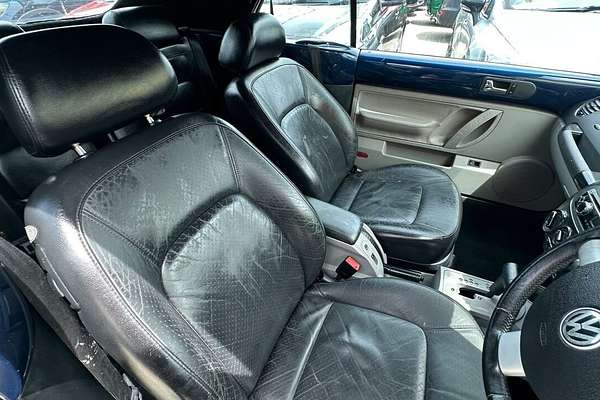 2003 Volkswagen Beetle 1Y