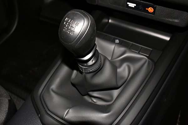 2024 Isuzu D-MAX SX High Ride Rear Wheel Drive