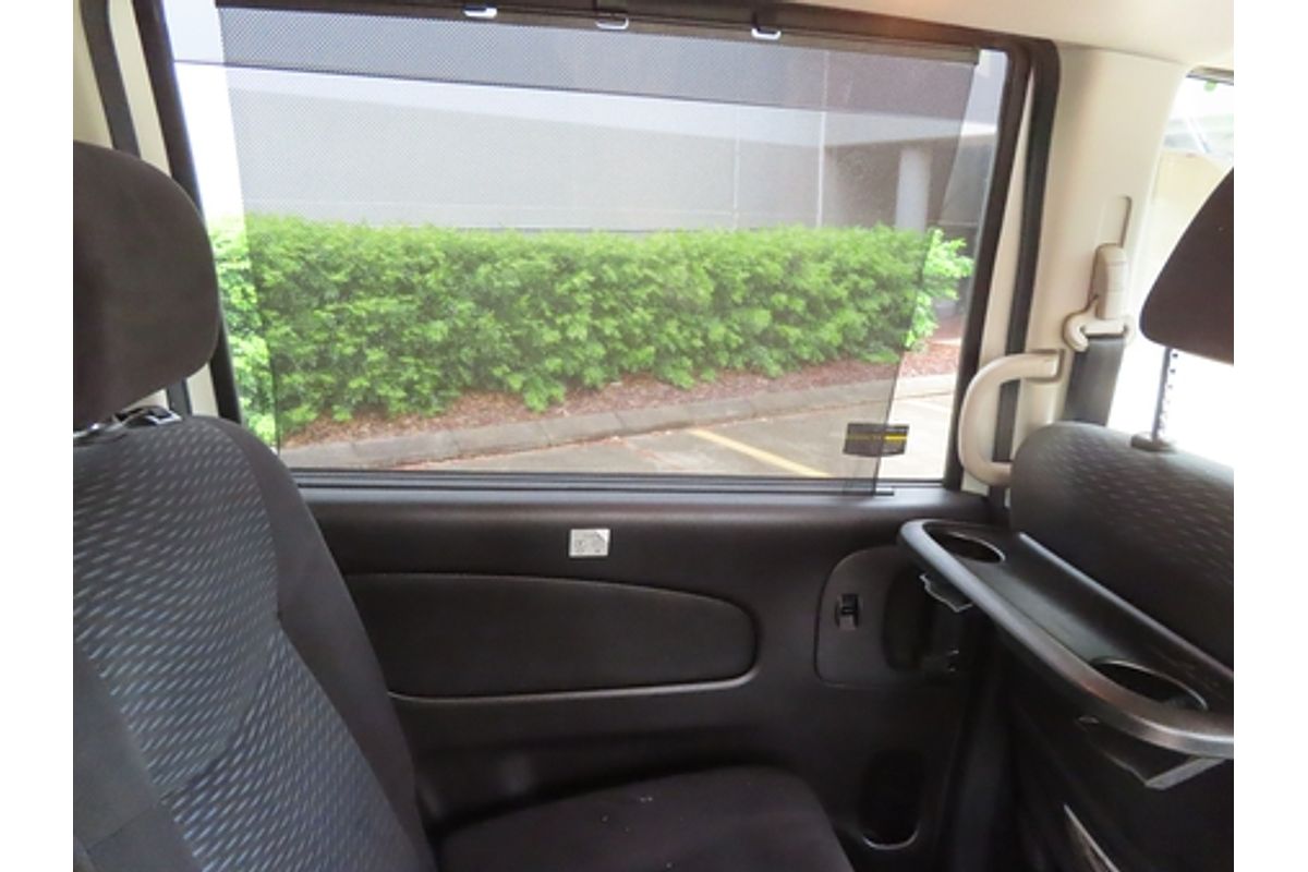 2014 Nissan SERENA C25 PEOPLE MOVER
