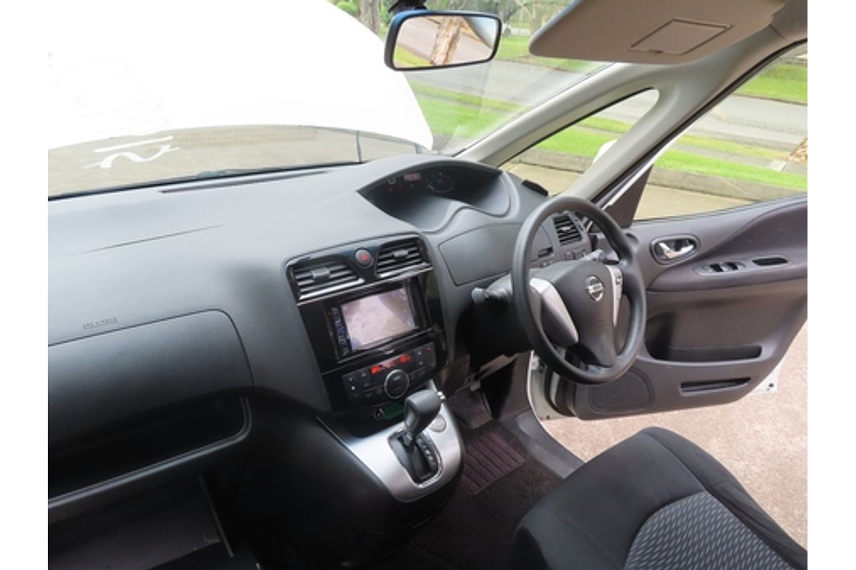 2014 Nissan SERENA C25 PEOPLE MOVER