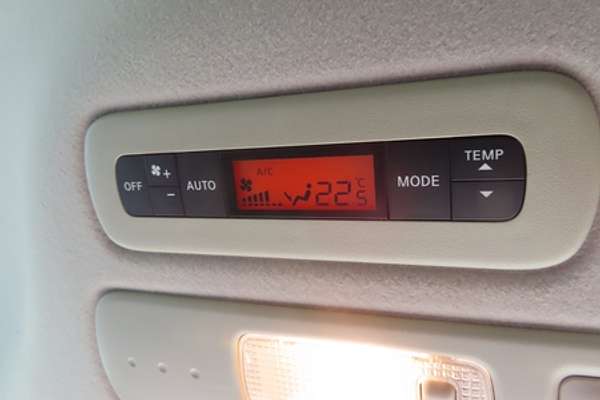 2014 Nissan SERENA C25 PEOPLE MOVER