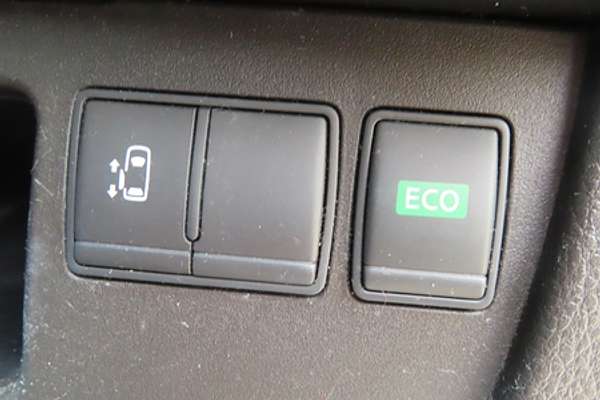 2014 Nissan SERENA C25 PEOPLE MOVER