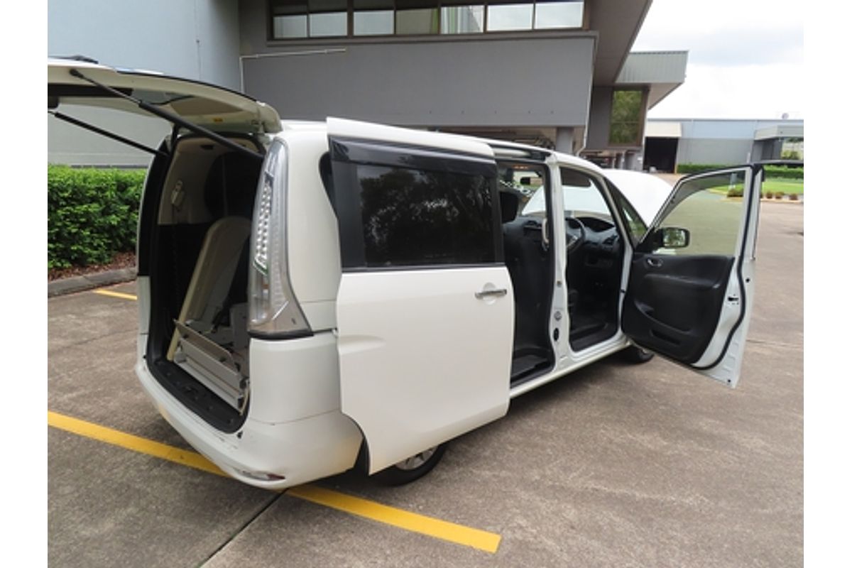 2014 Nissan SERENA C25 PEOPLE MOVER