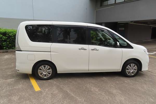 2014 Nissan SERENA C25 PEOPLE MOVER