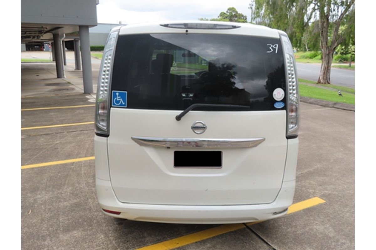 2014 Nissan SERENA C25 PEOPLE MOVER