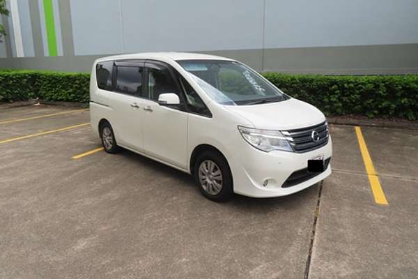 2014 Nissan SERENA C25 PEOPLE MOVER