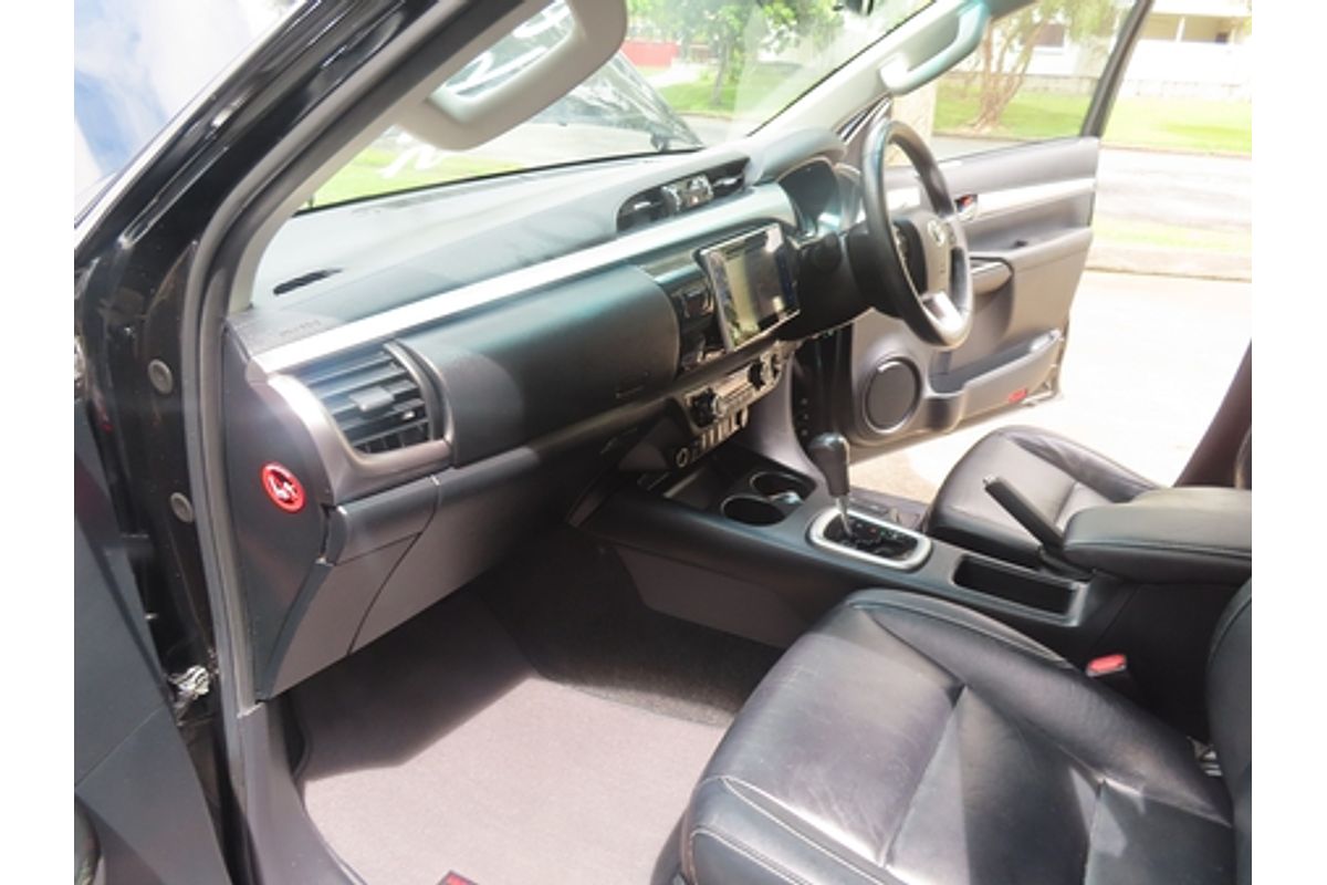 2017 Toyota Hilux SR5 GUN126R 4X4