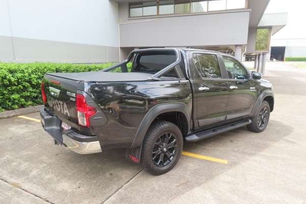 2017 Toyota Hilux SR5 GUN126R 4X4