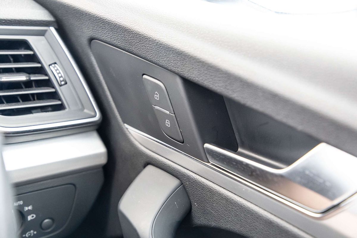 2019 Audi Q5 45 TFSI sport FY