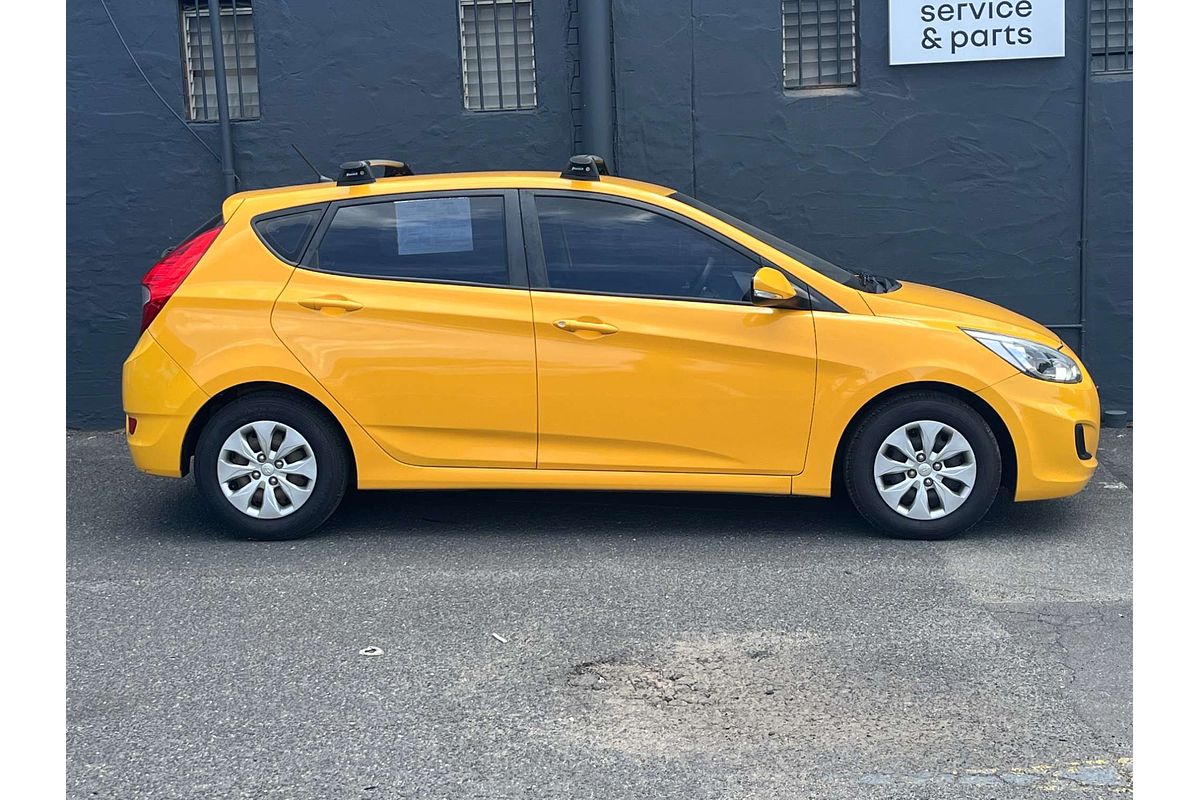 2015 Hyundai Accent Active RB2
