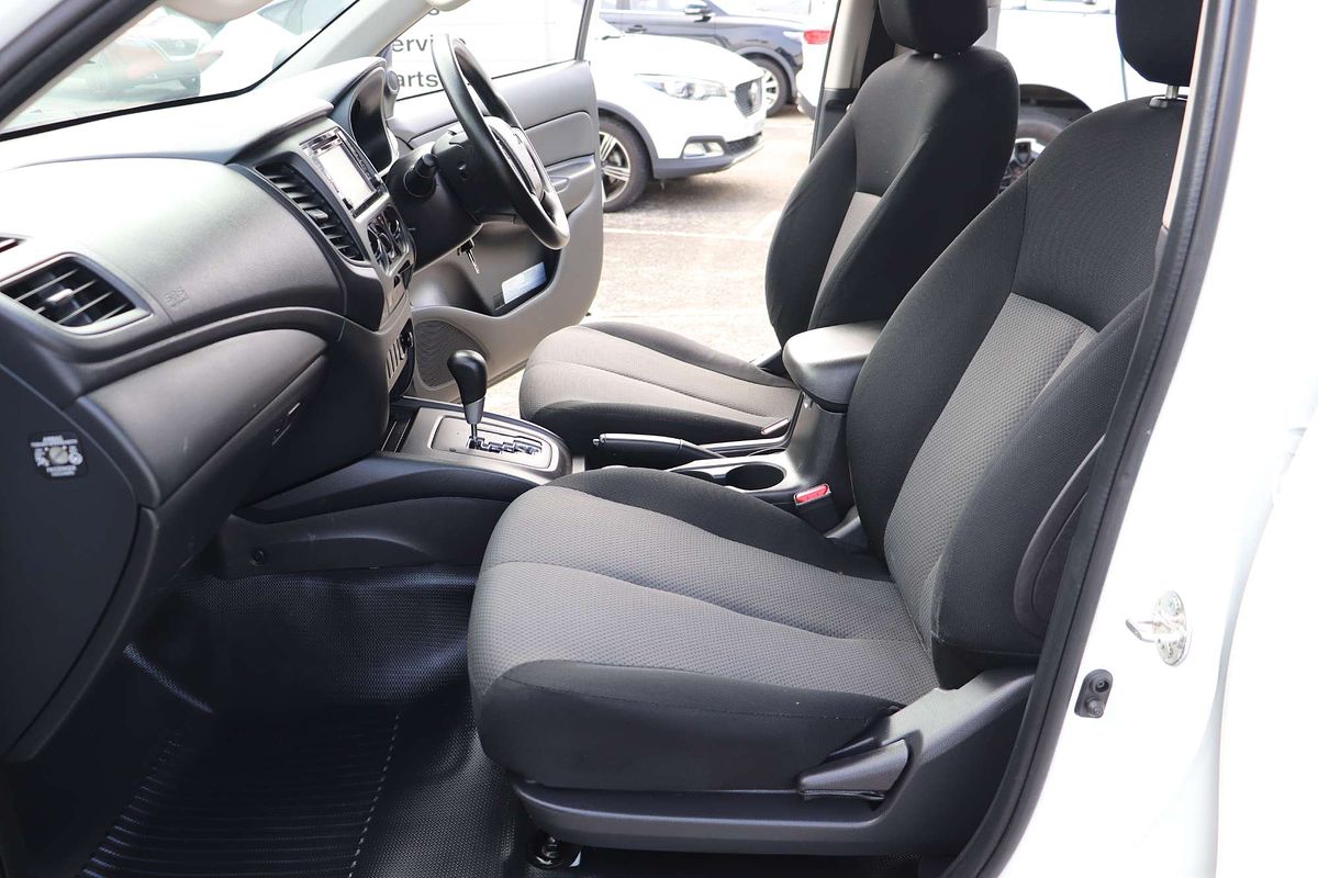 2021 Mitsubishi Triton GLX MR 4X4