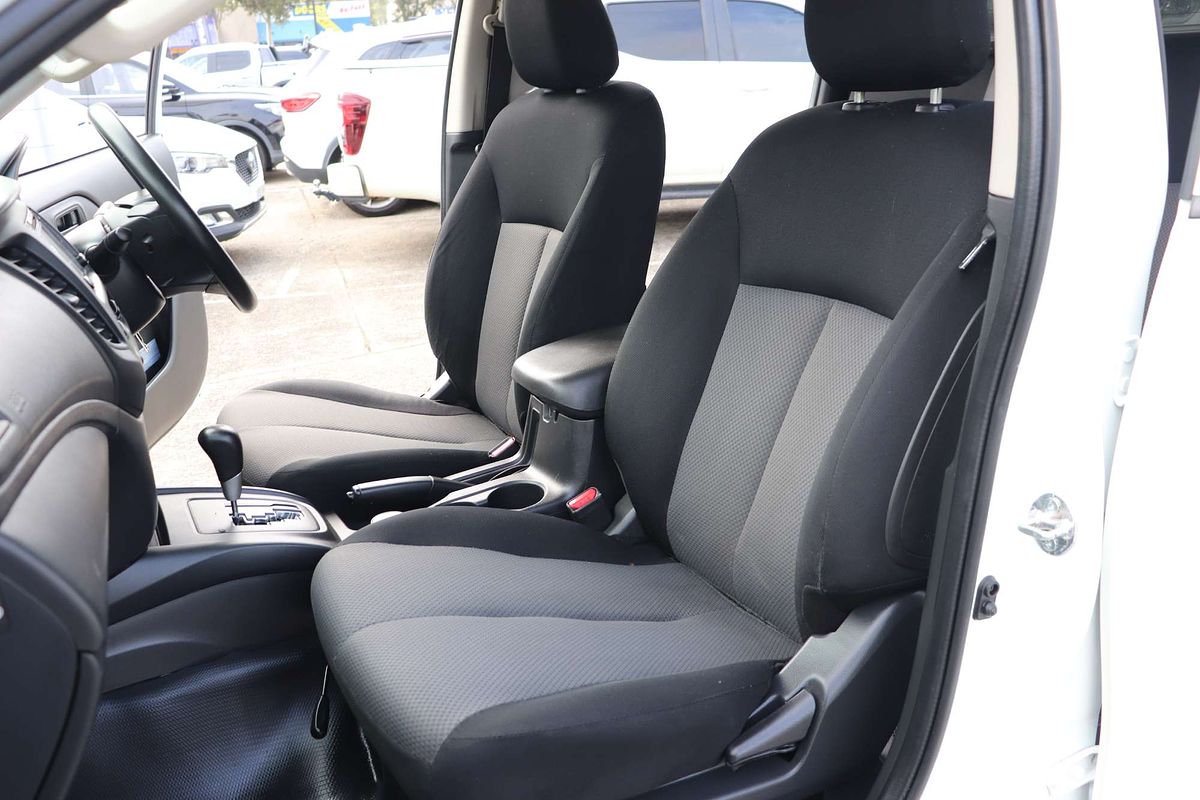 2021 Mitsubishi Triton GLX MR 4X4