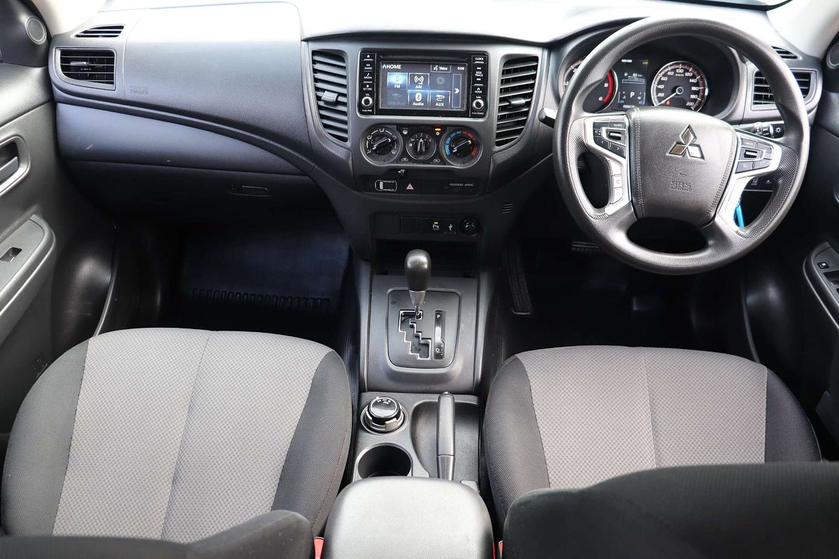 2021 Mitsubishi Triton GLX MR 4X4