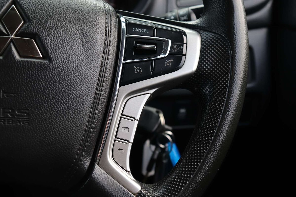 2021 Mitsubishi Triton GLX MR 4X4