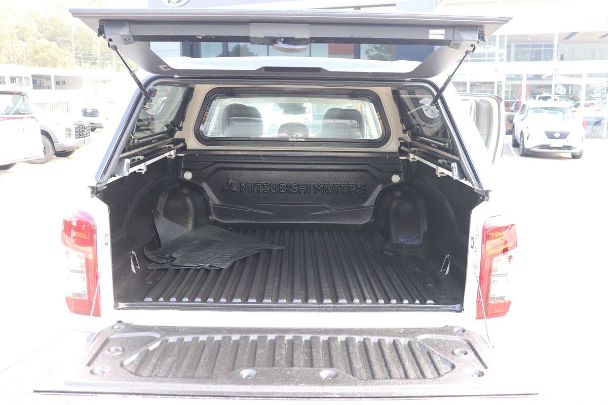 2021 Mitsubishi Triton GLX MR 4X4